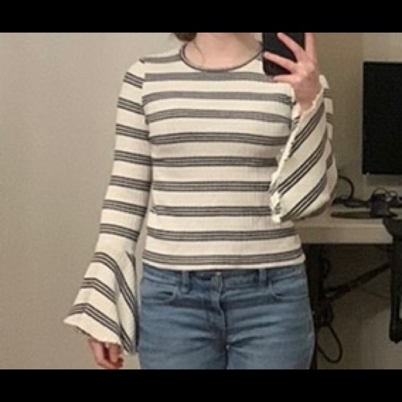 Black and White Striped Long Sleeve Shirt. - Picture 4 of 4